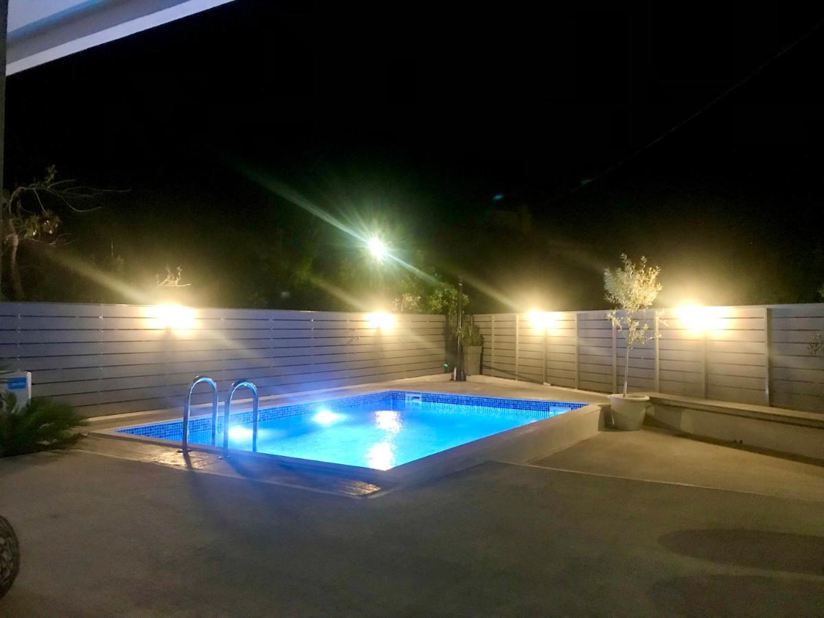 Villa Almihauss - Adults Only อาฟานโท ภายนอก รูปภาพ